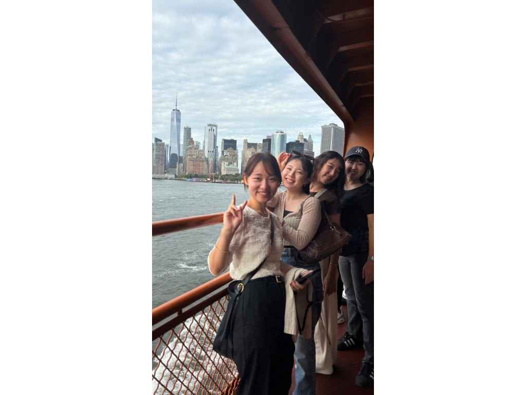 ニューヨークの空港に到着してからの流れについて教えてください